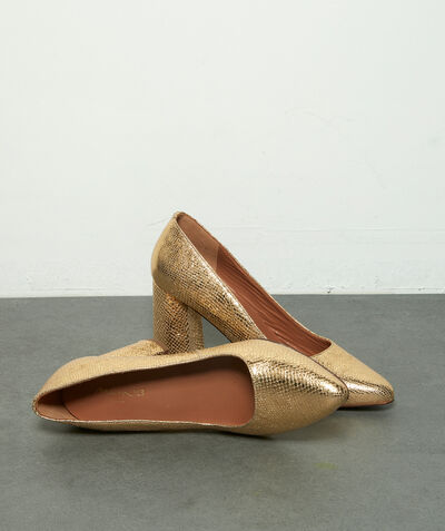 Hagathe gold textured leather court shoes PhotoZ | 1-2-3