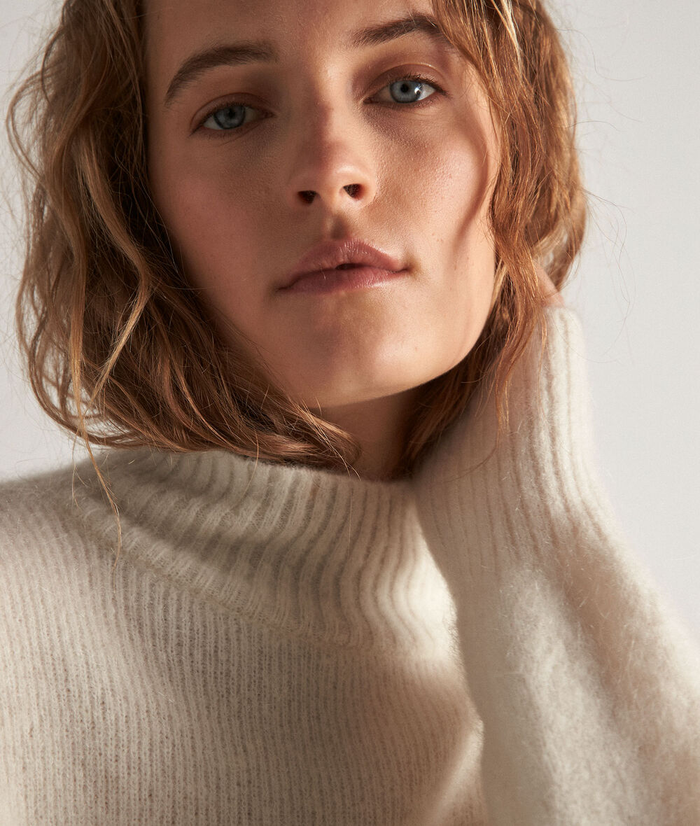 Malory jumper in eco-friendly cream mohair PhotoZ | 1-2-3