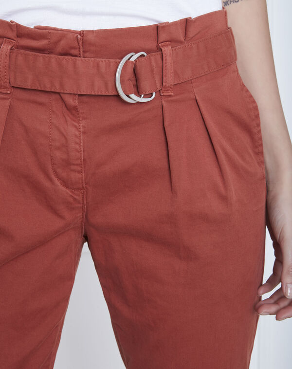 Clovis mahogany chinos with belt terracotta.