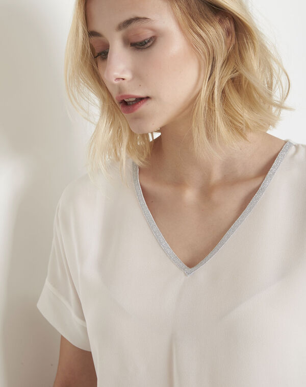 Vilma ecru top with lurex neckline ecru.