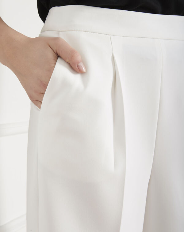 Germain white loose-fit cropped trousers off white.