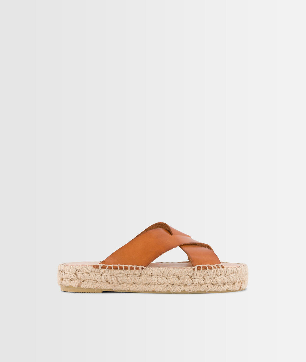 Gabriella camel mules bronze.