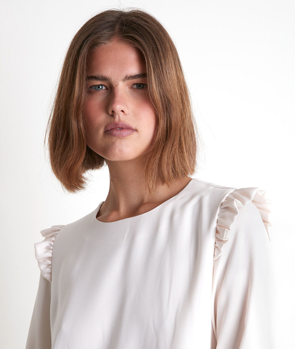 Medina cream crepe dress creme.
