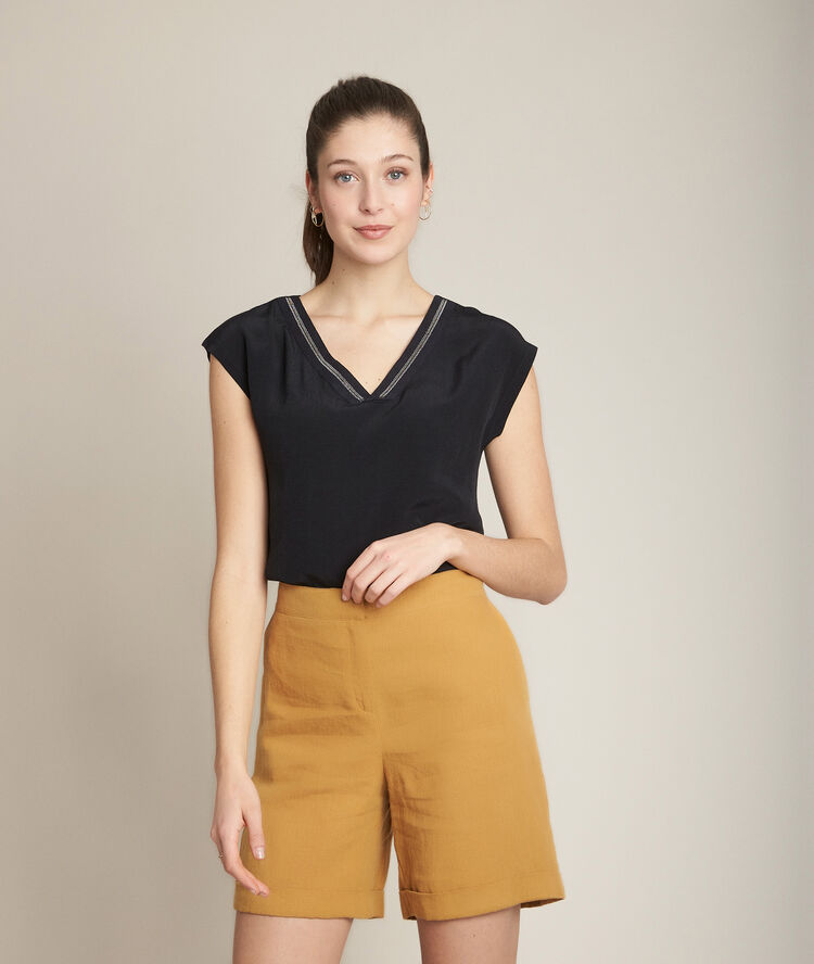 Remix black t-shirt with decorative neckline black.