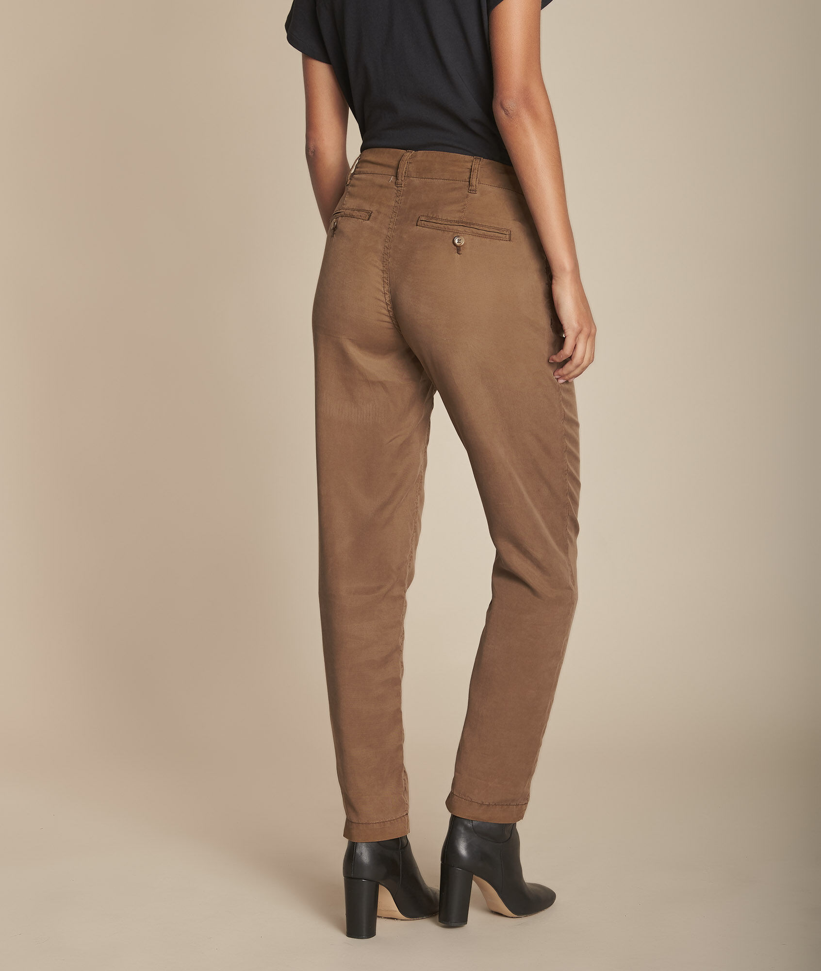 brown cigarette trousers