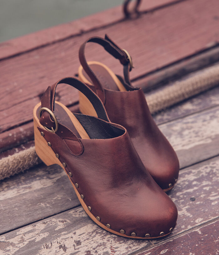 Clothilde brown leather clogs PhotoZ | 1-2-3