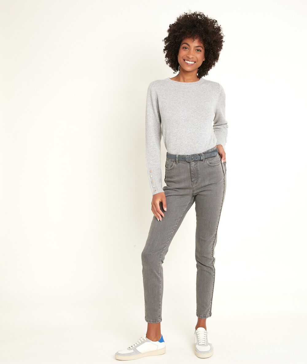 Perla, the iconic slim-fit jewel jeans noir.