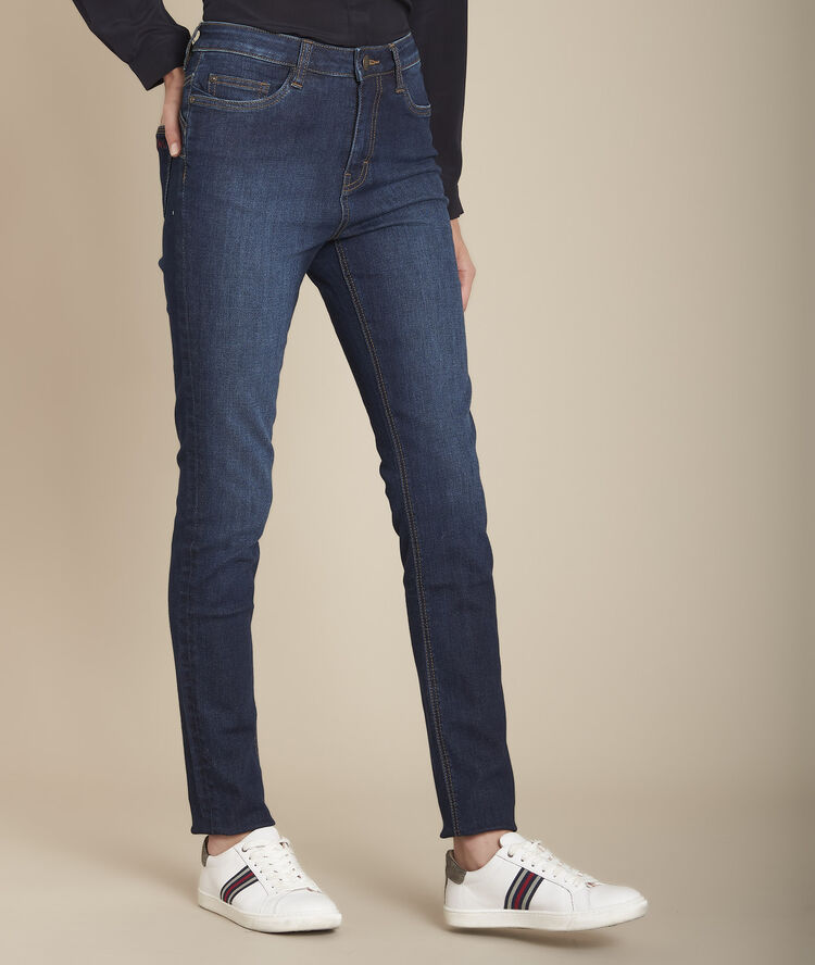 Salim, the elegant push-up raw slim-fit jeans dark indigo.