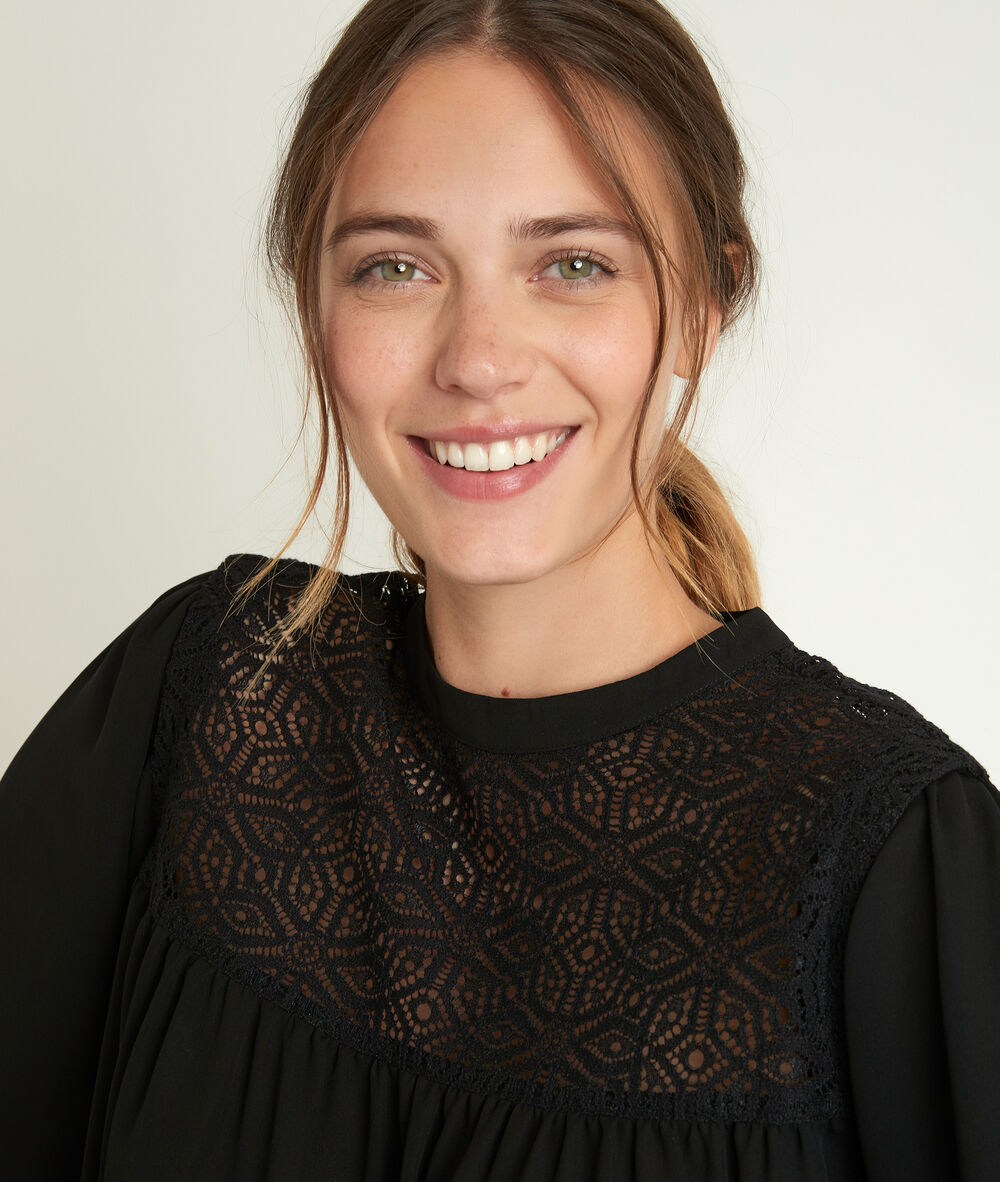 Jyo lace blouse noir.