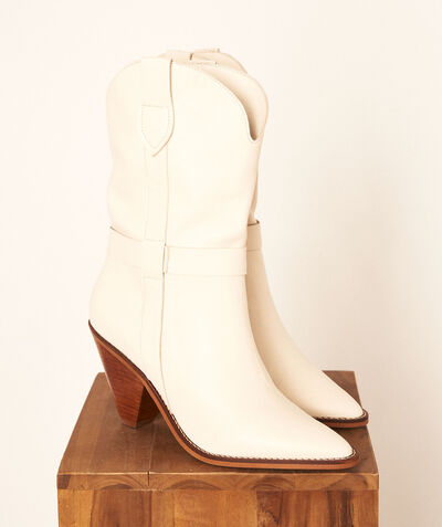 Halma white leather ankle boots with bevelled heels PhotoZ | 1-2-3