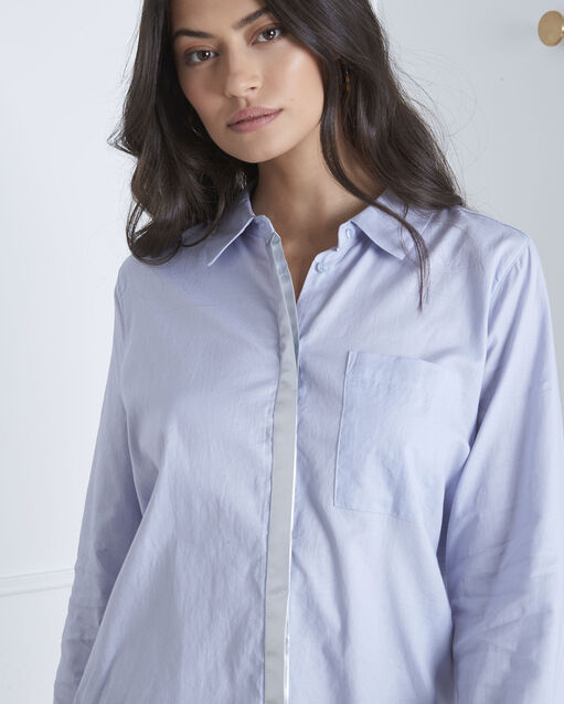 Valza blue shirt with silver details sky blue.