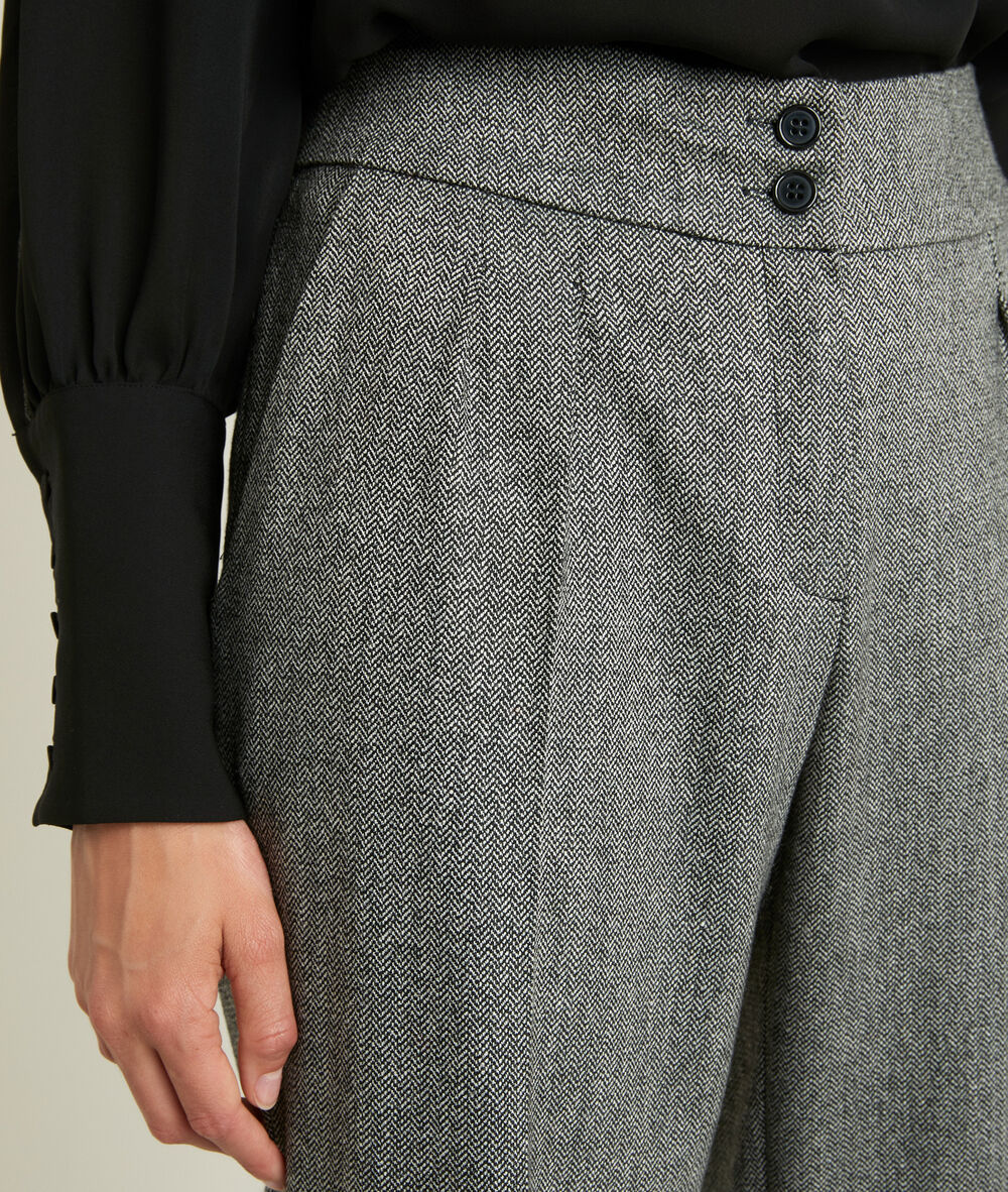 Malo wide-legged herringbone trousers gris perle.