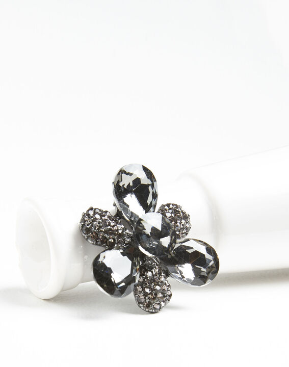 Xiao silver trefoil brooch with black stones | 1-2-3 Xiao silver trefoil brooch with black stones PhotoZ | 1-2-3