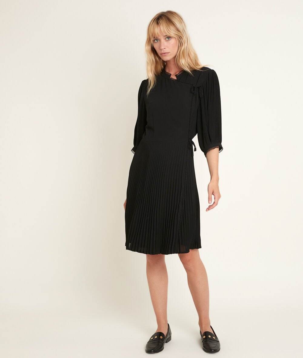 Carline pleated wrap dress noir.