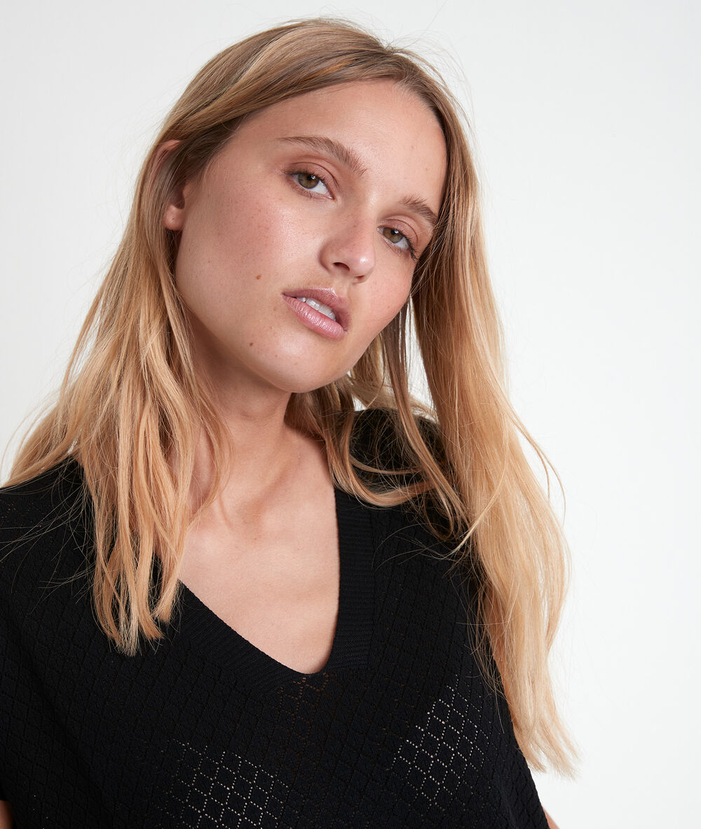 Aline black openwork ecovero® viscose pullover noir.