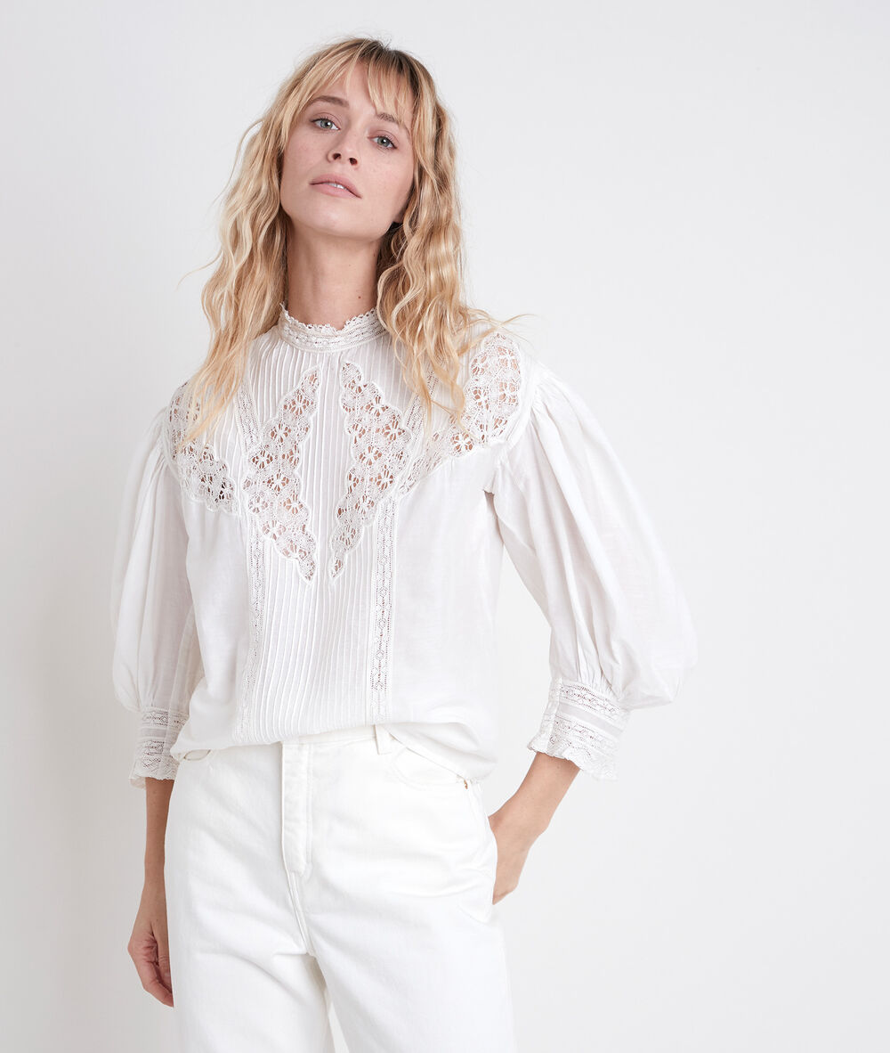 Temini lace blouse ecru.