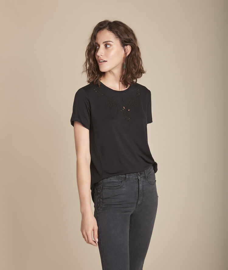 Chypre black t-shirt with embroidered openwork details at the neckline black.