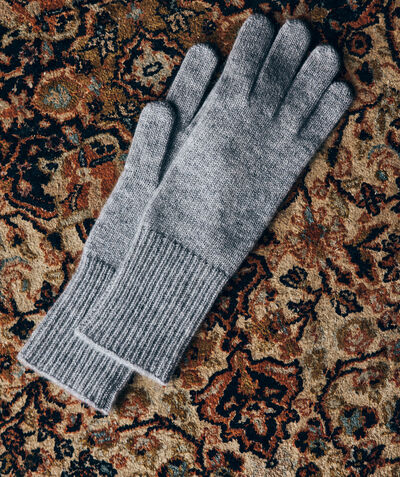 Sacha grey recycled-cashmere gloves PhotoZ | 1-2-3