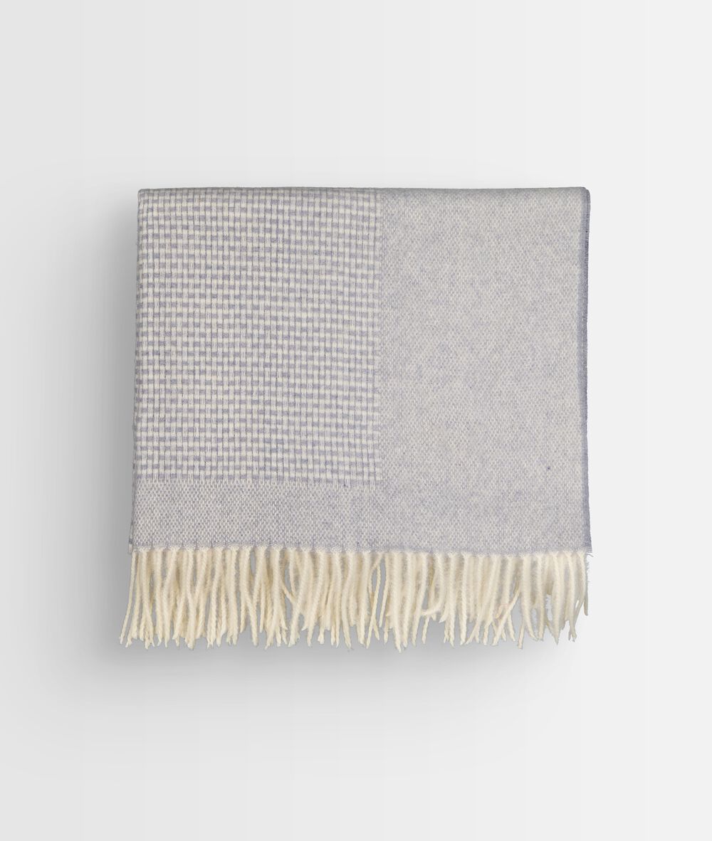 Hazal blue fringed scarf bleu ciel.