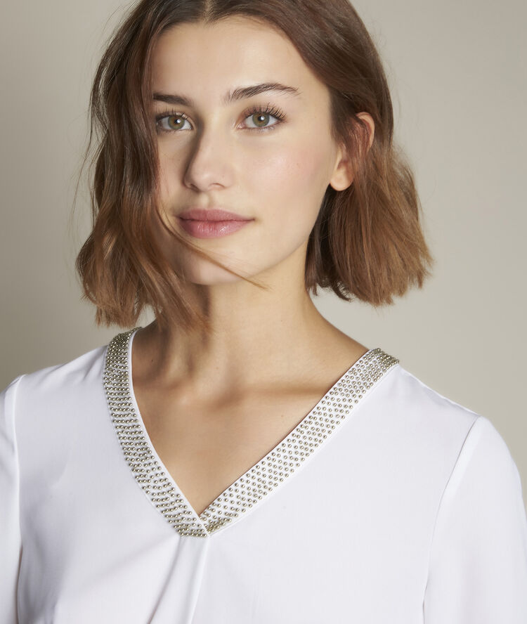 Edana white blouse in recycled polyester white.