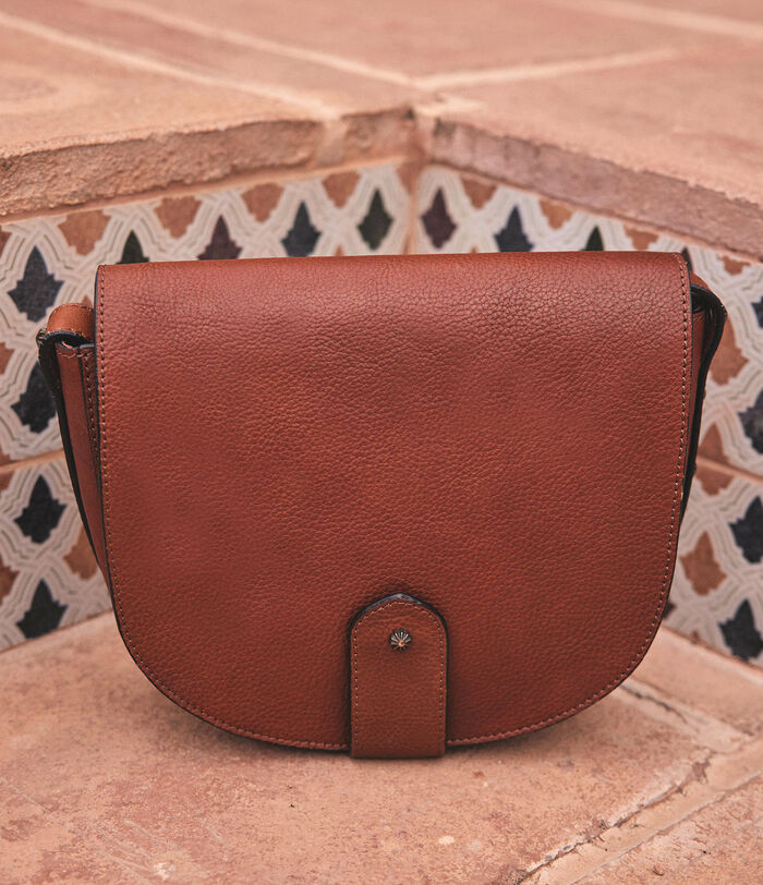 Lady Camel Leather Messenger Bag