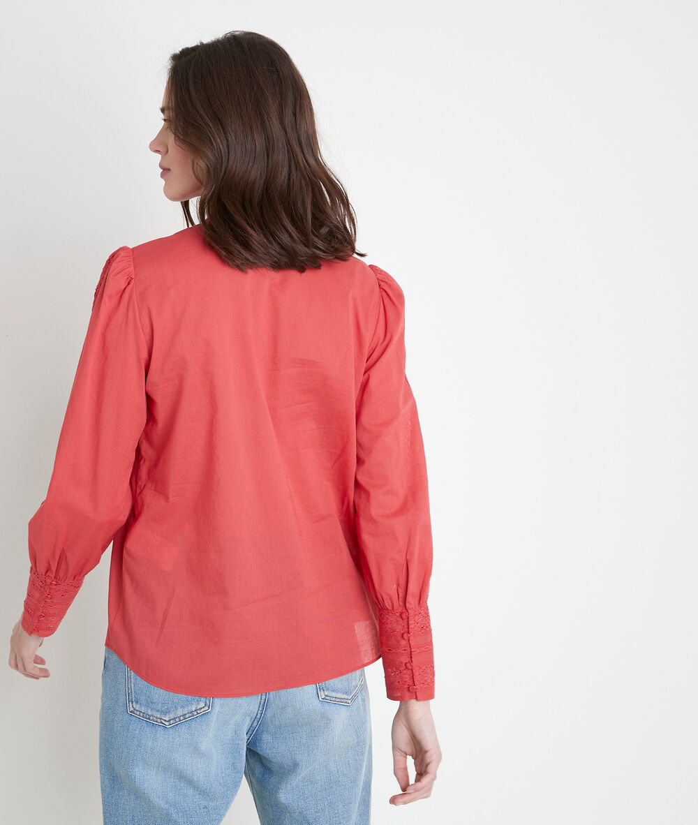 Tena guava-coloured lace blouse goyave.