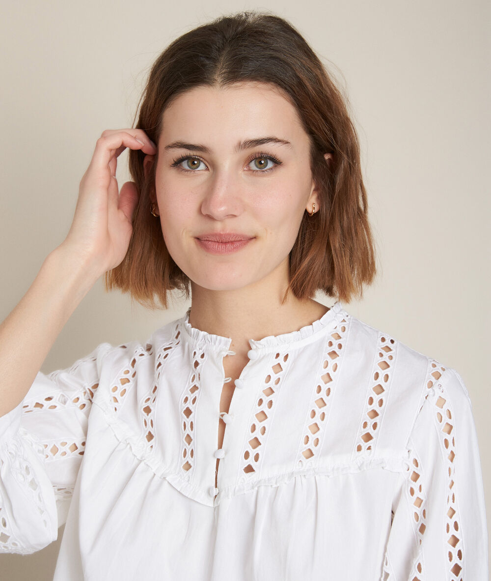 Enola lace blouse white.