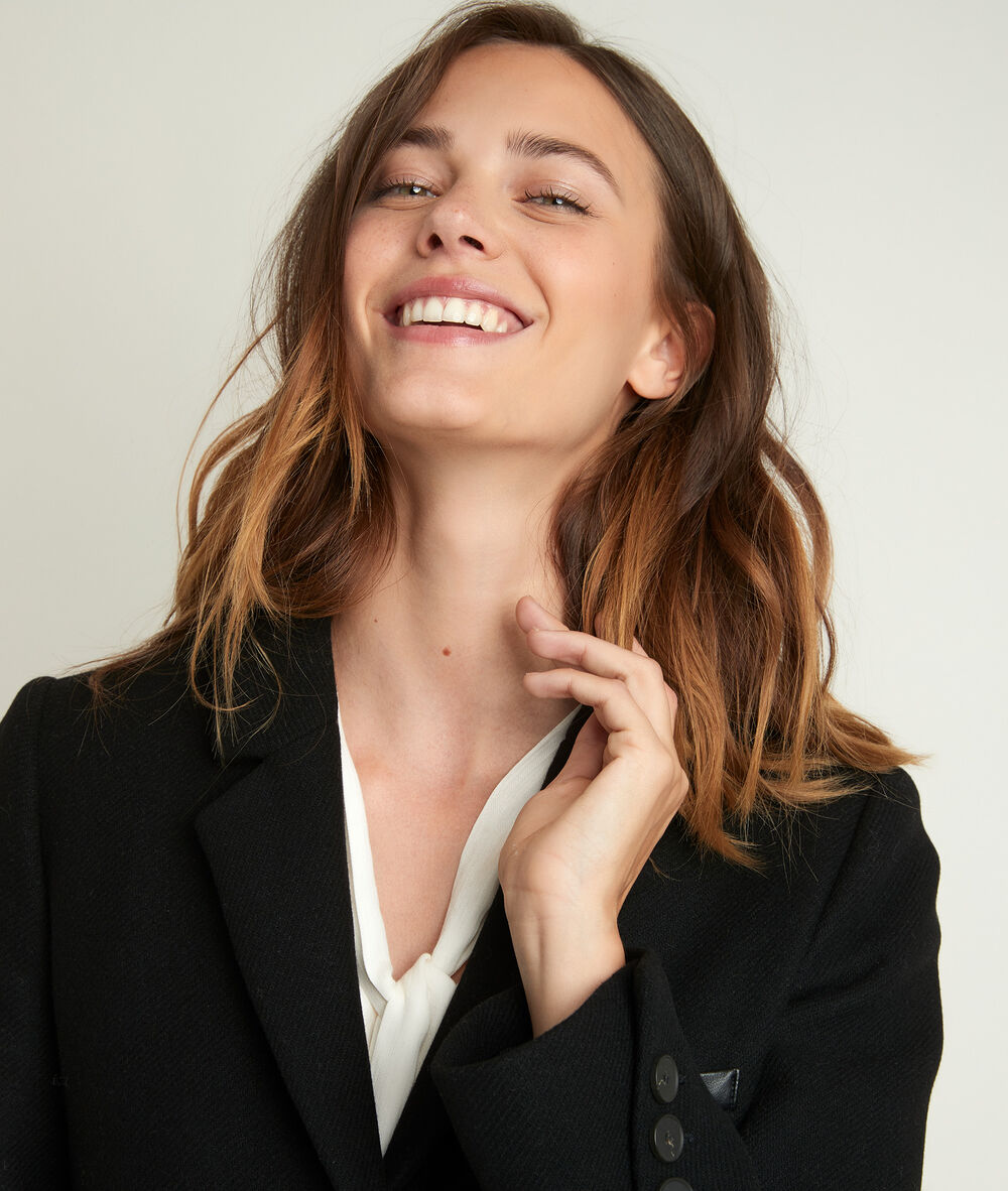 Plume bis 3/4-length wool coat noir.