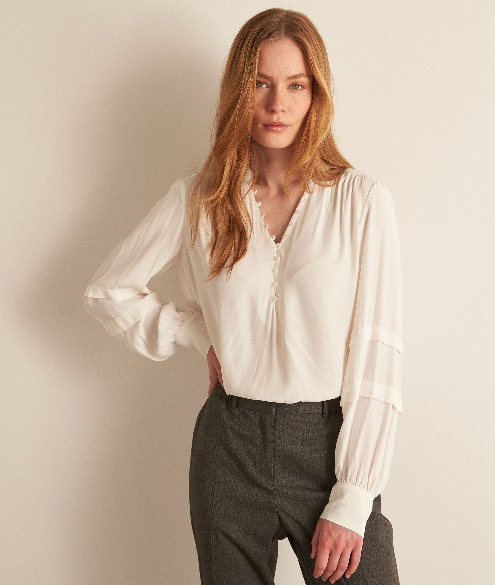 Una Round Collar Blouse, Cream