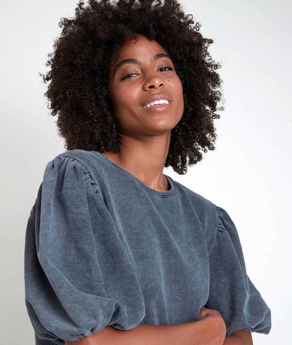 Inaya grey puff sleeve top anthracite.