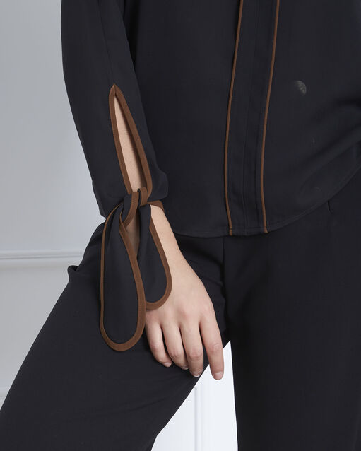 Victoire black blouse with contrasting bias black.