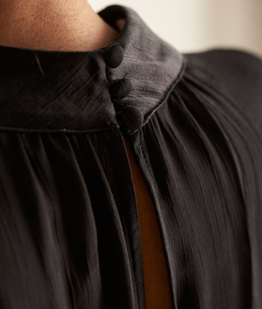 Alicia black satin loose-fitting blouse PhotoZ | 1-2-3