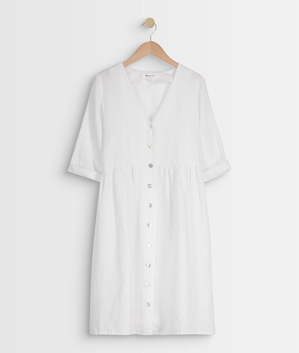 Lalou white buttoned dress in certified linen. PhotoZ | 1-2-3