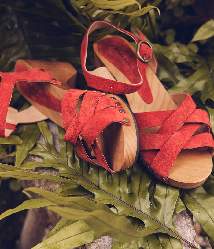 Valeria terracotta leather sandals with wooden heels PhotoZ | 1-2-3