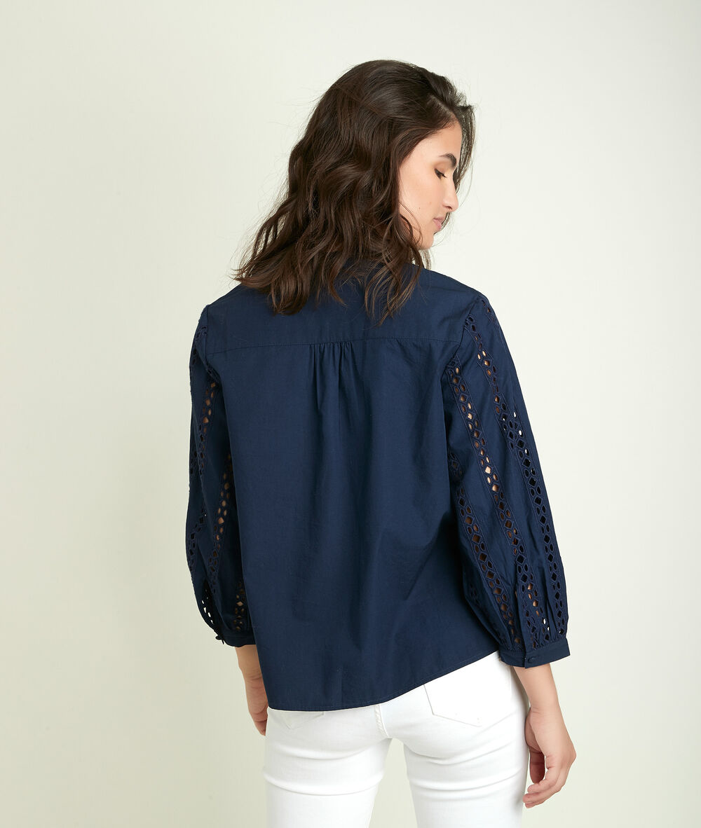 Enola lace blouse pistachio.