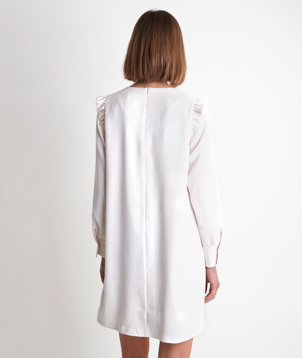 Medina cream crepe dress creme.