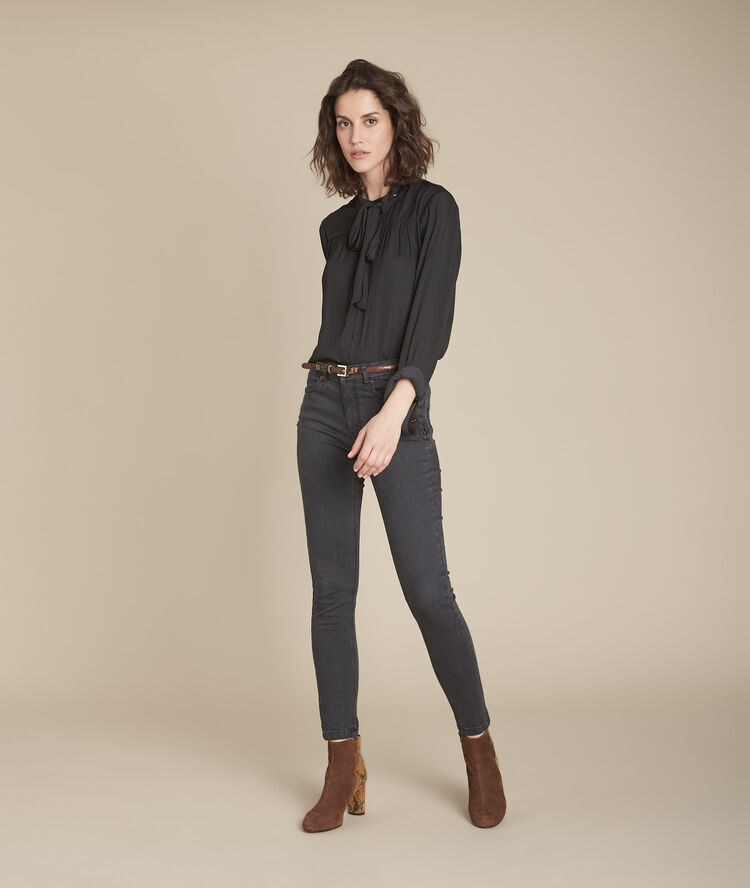 Maud black eyelet-neckline blouse and scarf black.