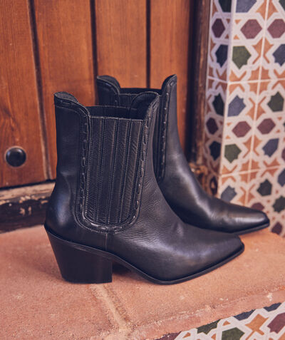 Nadie Short Leather Cowboy Boots PhotoZ | 1-2-3