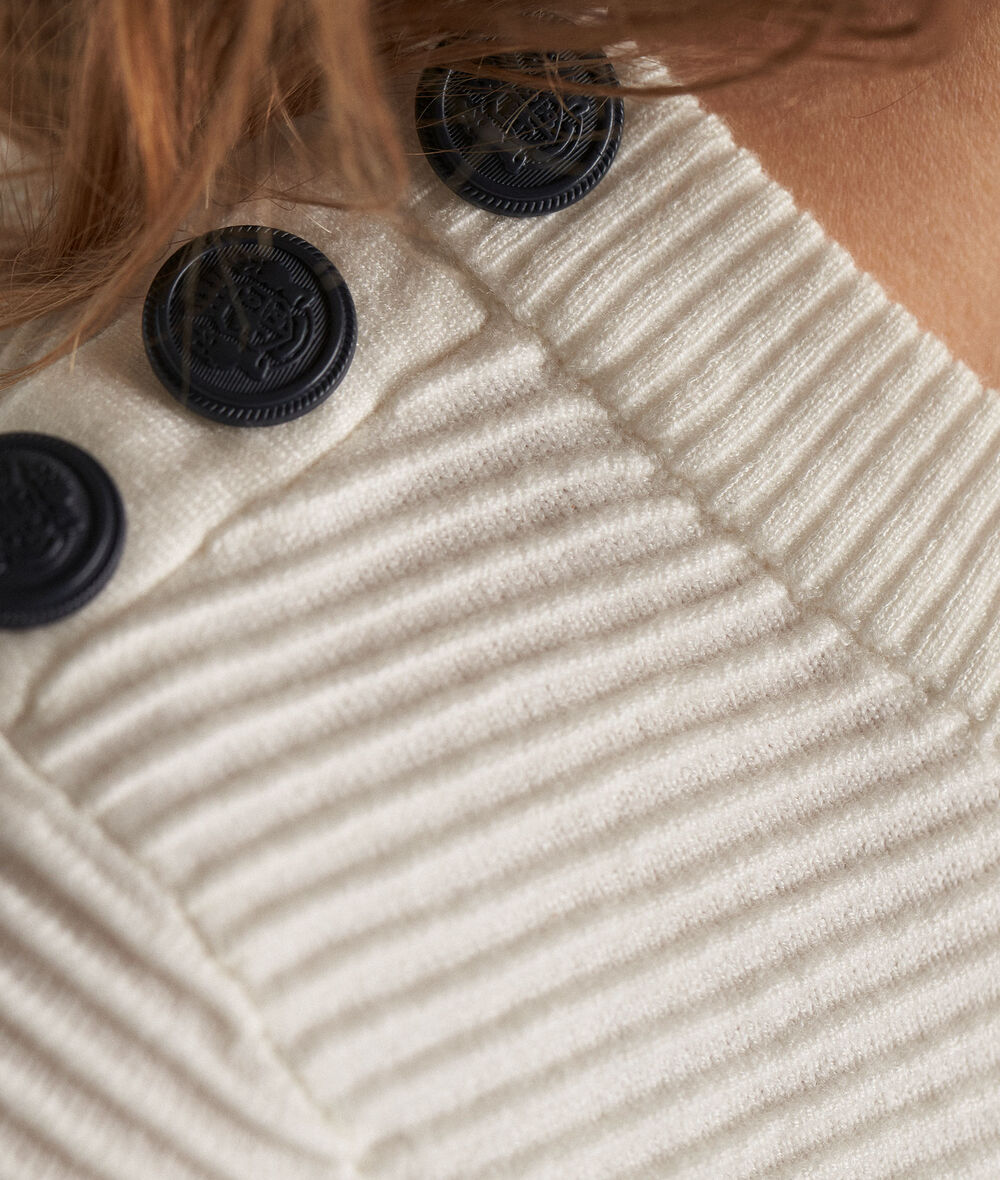 Molly Breton jumper PhotoZ | 1-2-3