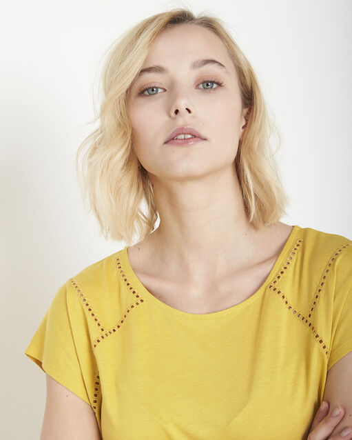 Provence yellow t-shirt with ladder lace trim aniseed.