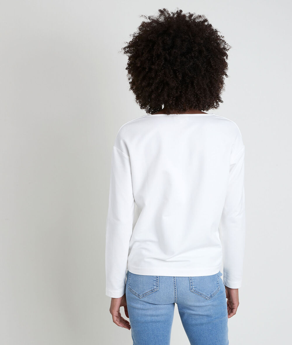 Ivoire white top with lace collar blanc.