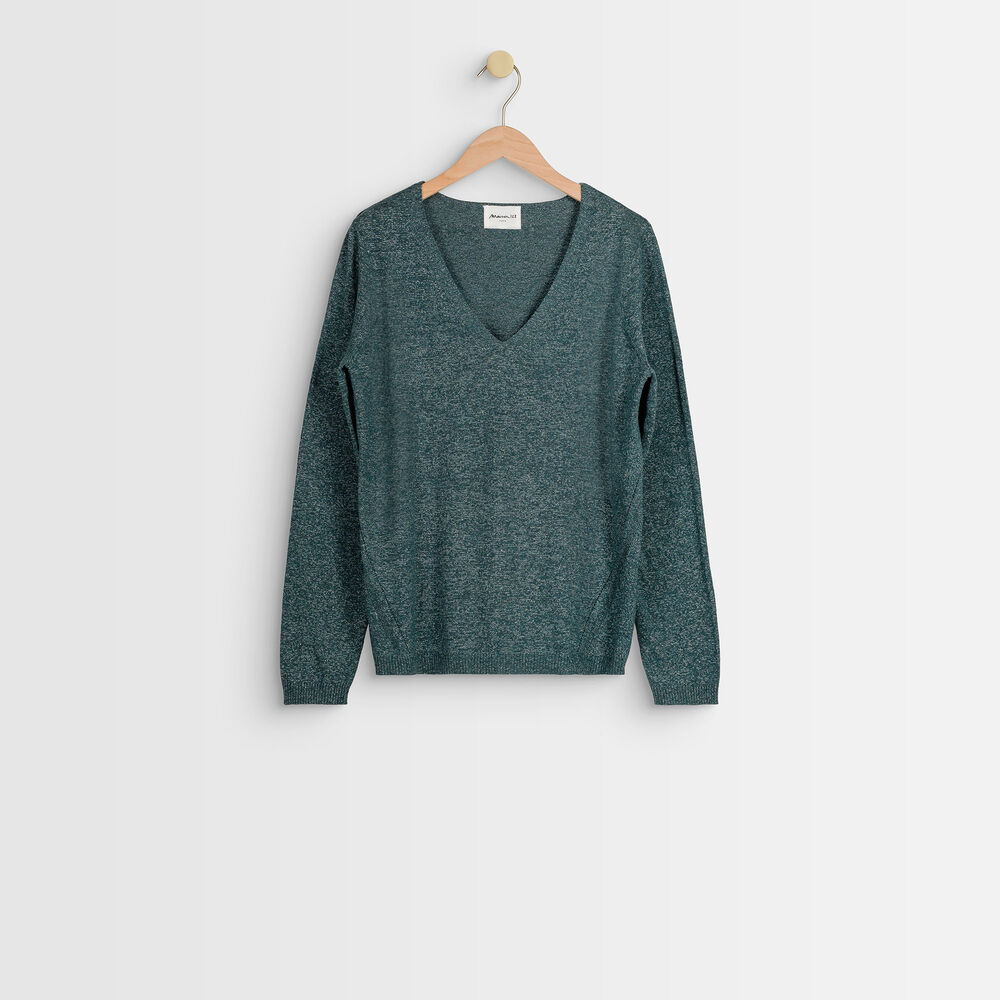Ryo sparkly, lightweight pullover lichen.