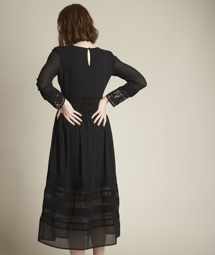 Charlotte long lace dress black.
