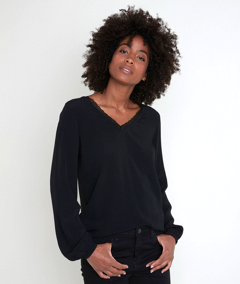WILSON black dual-fabric V-neck top | 1-2-3 WILSON black dual-fabric V-neck top PhotoZ | 1-2-3