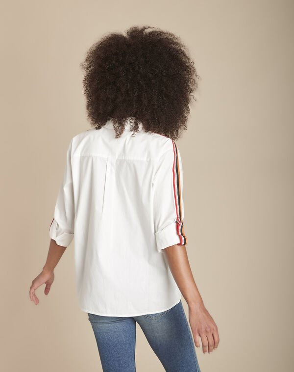 Mauranne white poplin blouse with contrasting braid details white.