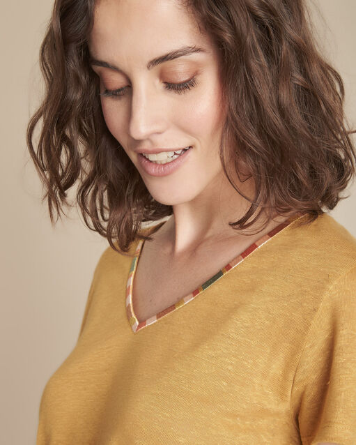 Capri yellow linen T-shirt with embroidered neckline (1) - Maison 123