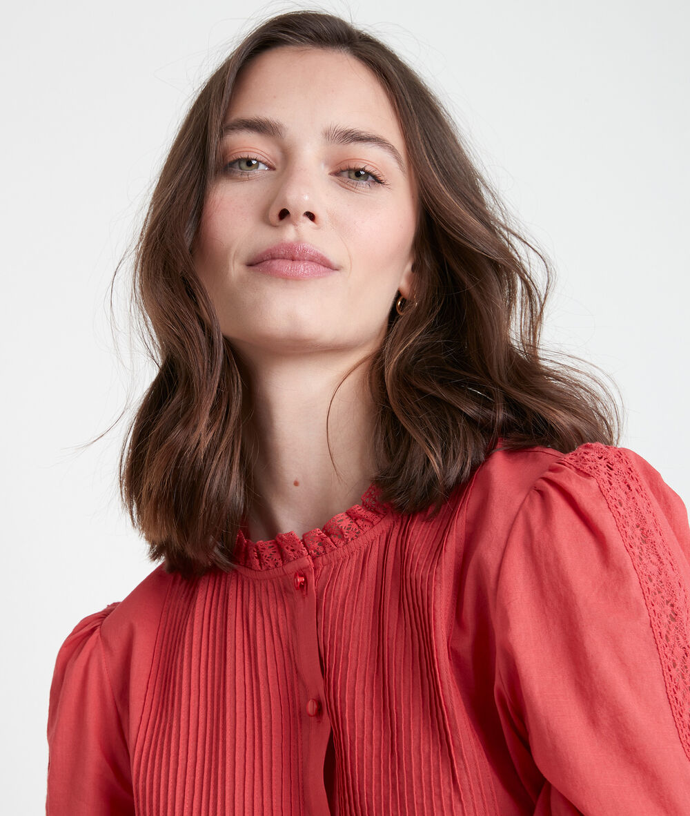 Tena guava-coloured lace blouse goyave.