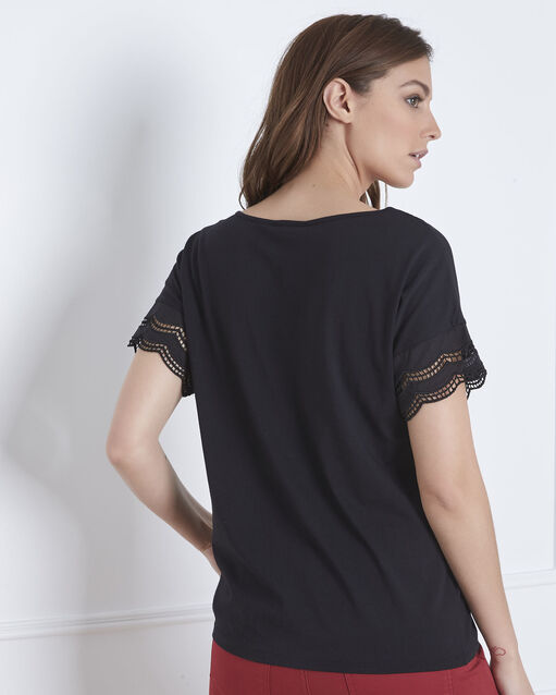 Portofino black v-neck lace top black.