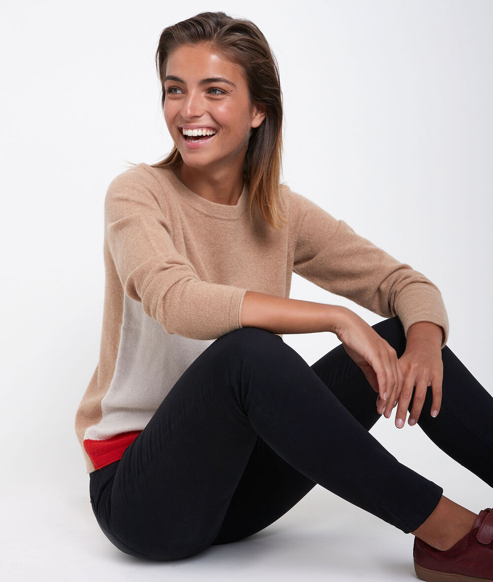 Raven colourblock cashmere pullover geranium.