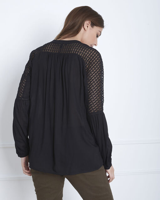 Valy black lace blouse black.
